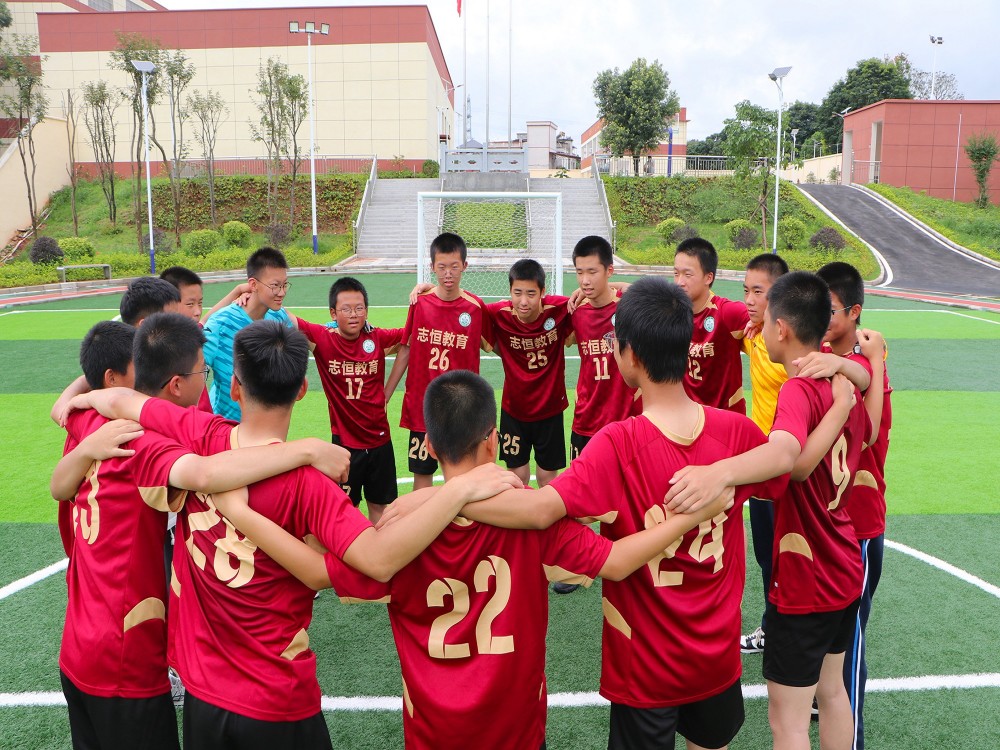 凉山叛逆青少年教育：读懂孩子行为背后的求救信号