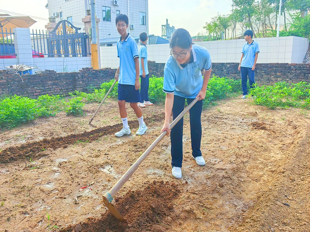 凉山正规叛逆少年纠正学校怎么选?本地寄宿培育机构推荐